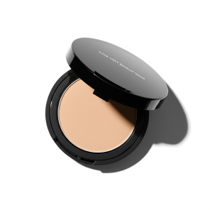 Long-Wear Compact Powder for Shine Control and Lightweight Coverage